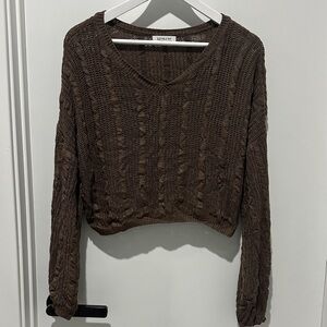 KOREAN BRAND BROWN CROP SWEATER